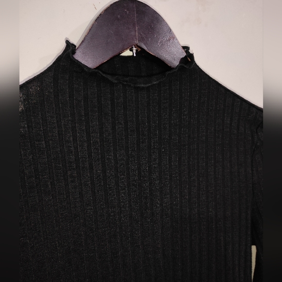 Shein Black Bodysuit 🖤 - Picture 3 of 13